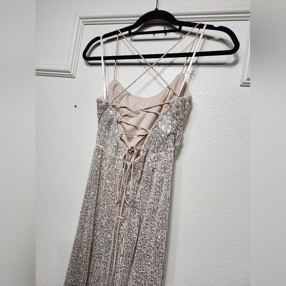 Lulus Evenings of Elegance Silver Sequin Lace-Up Maxi Dress M Wedding Party Prom - Picture 8 of 9